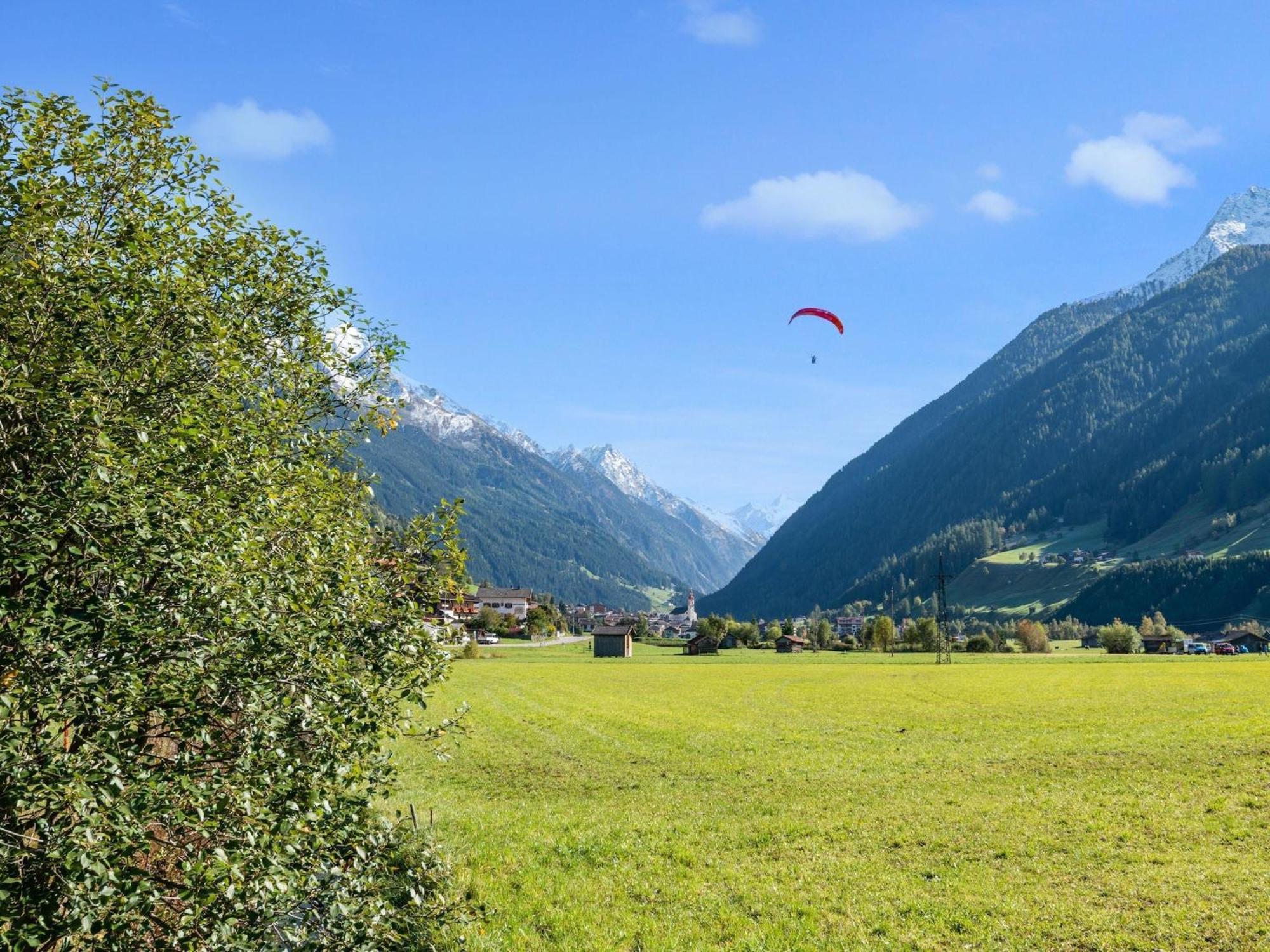 Plush Apartment With Mountain Views Neustift im Stubaital Exterior photo