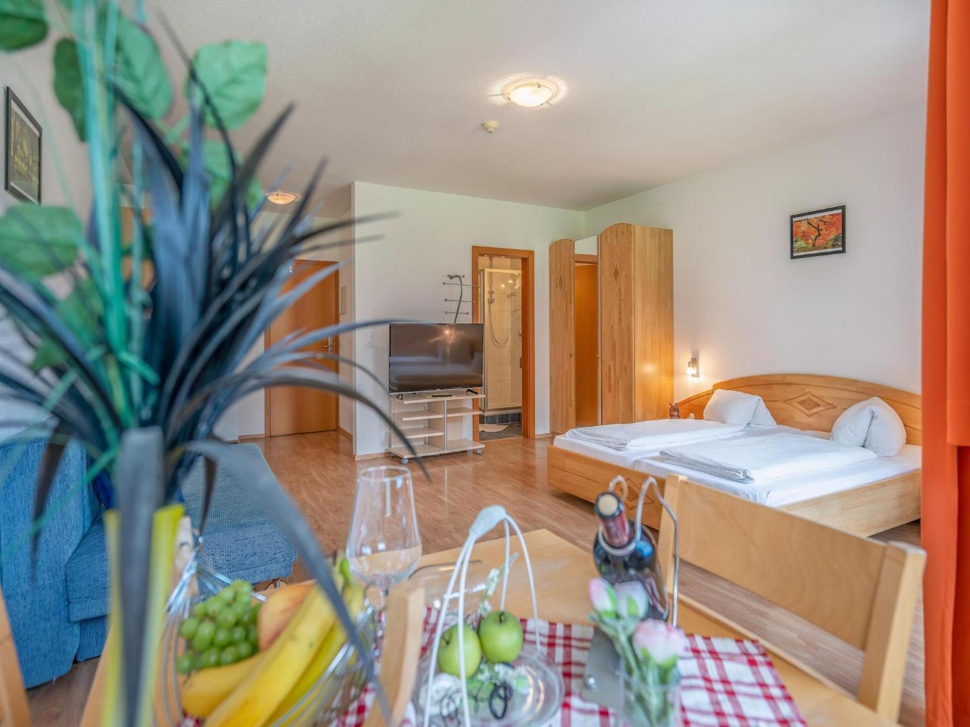 Plush Apartment With Mountain Views Neustift im Stubaital Exterior photo